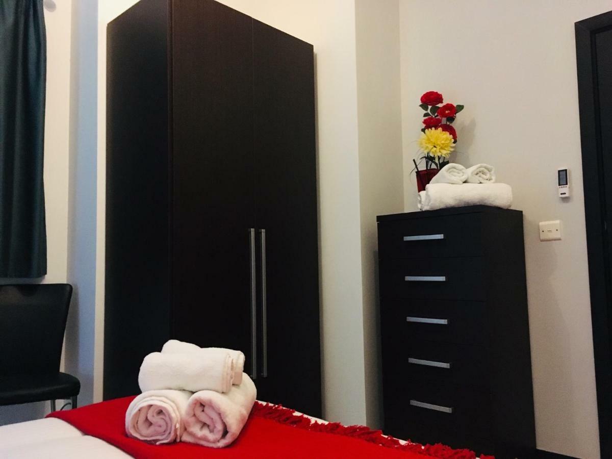 Moby Dick Xlendi Holiday Apartments Esterno foto